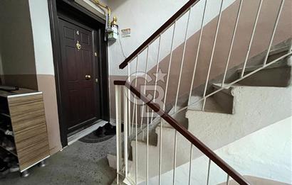 ÇANAKKALE YENİ KORDON’A YÜRÜME MESAFESİNDE, KOMPLE YENİLENMİŞ 2+1 ARA KAT DAİRE