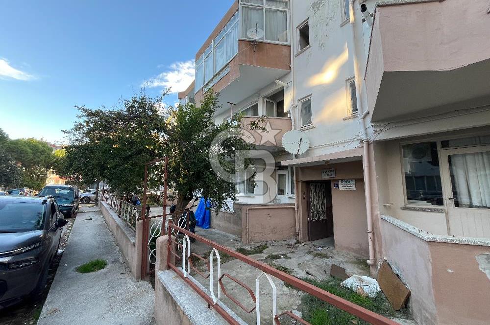 ÇANAKKALE YENİ KORDON’A YÜRÜME MESAFESİNDE, KOMPLE YENİLENMİŞ 2+1 ARA KAT DAİRE