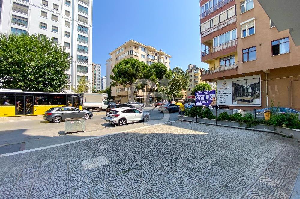 İNÖNÜ CADDESİ ÜZERİ  GENİŞ KULLANIMLI SATILIK DÜKKAN