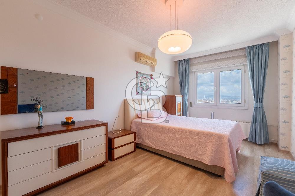 Mavişehir Selçuk Bloklarında Komple Deniz Manzaralı 3+1 Satılık Daire