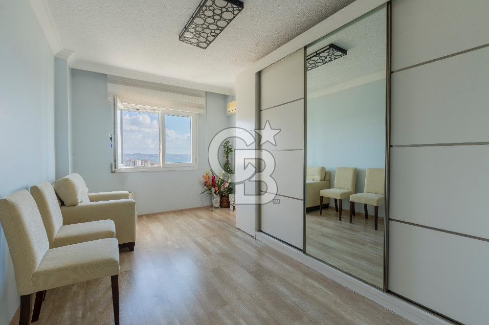 Mavişehir Selçuk Bloklarında Komple Deniz Manzaralı 3+1 Satılık Daire