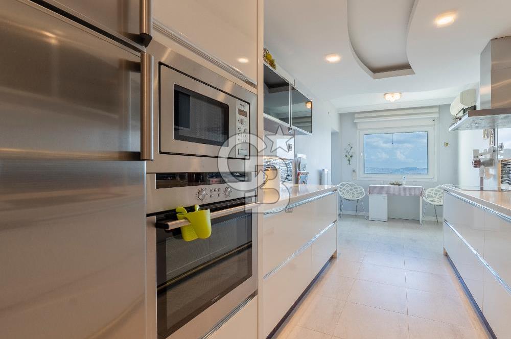 Mavişehir Selçuk Bloklarında Komple Deniz Manzaralı 3+1 Satılık Daire