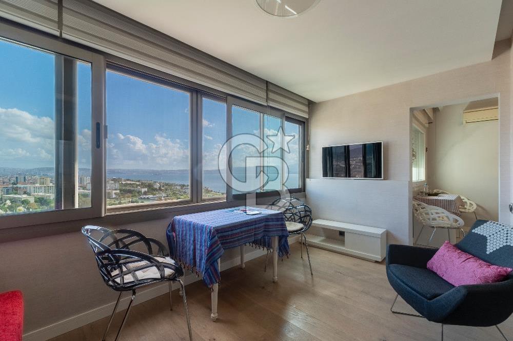 Mavişehir Selçuk Bloklarında Komple Deniz Manzaralı 3+1 Satılık Daire