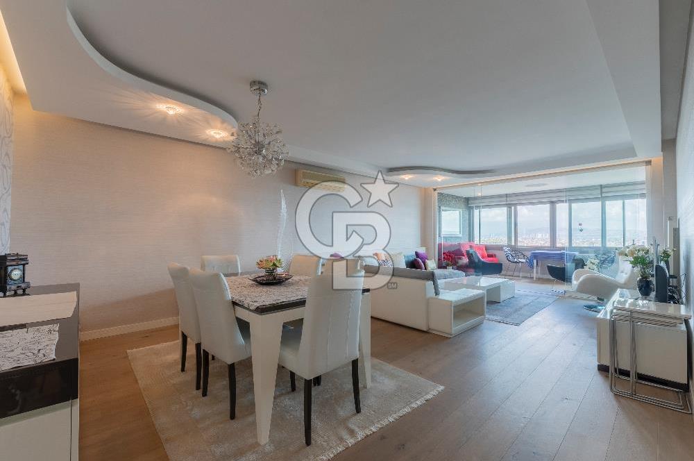 Mavişehir Selçuk Bloklarında Komple Deniz Manzaralı 3+1 Satılık Daire