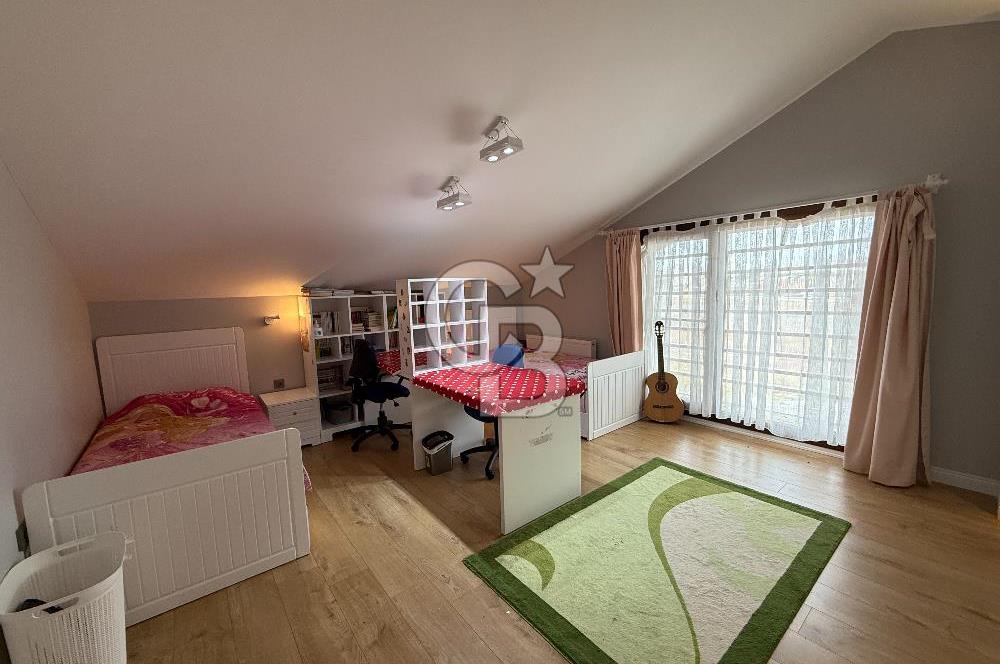 GÖLBAŞI BAHÇELİEVLER GİRİŞİNDE SATILIK 6+1 KÖŞE PARSEL VİLLA