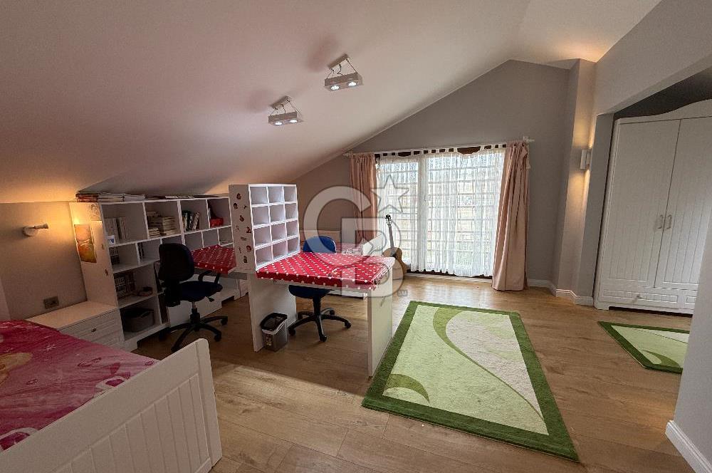 GÖLBAŞI BAHÇELİEVLER GİRİŞİNDE SATILIK 6+1 KÖŞE PARSEL VİLLA