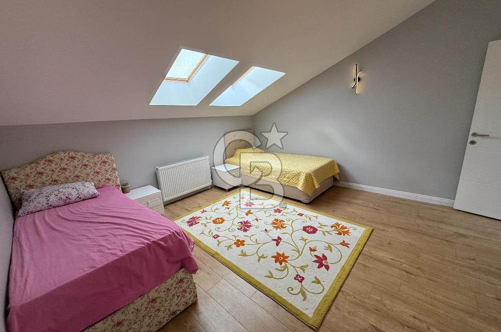 GÖLBAŞI BAHÇELİEVLER GİRİŞİNDE SATILIK 6+1 KÖŞE PARSEL VİLLA