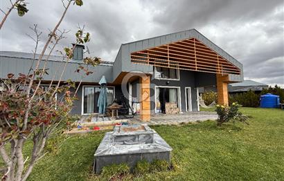 GÖLBAŞI BAHÇELİEVLER GİRİŞİNDE SATILIK 6+1 KÖŞE PARSEL VİLLA