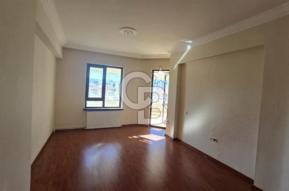 Çankaya Hilal Mahallesi Altın Vadi Sitesinde Kiralık 4+1 Daire