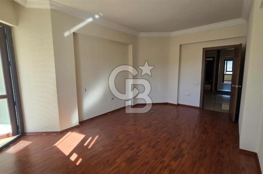 Çankaya Hilal Mahallesi Altın Vadi Sitesinde Kiralık 4+1 Daire