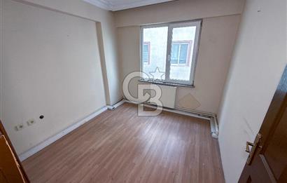 Atatürk Bulvarında Köşe Konumda Cadde Cepheli Satılık 3+1 Daire