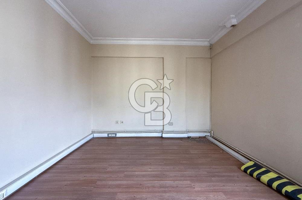 Atatürk Bulvarında Köşe Konumda Cadde Cepheli Satılık 3+1 Daire