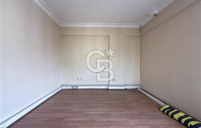 Atatürk Bulvarında Köşe Konumda Cadde Cepheli Satılık 3+1 Daire