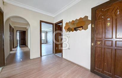 Atatürk Bulvarında Köşe Konumda Cadde Cepheli Satılık 3+1 Daire