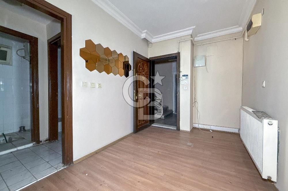 Atatürk Bulvarında Köşe Konumda Cadde Cepheli Satılık 3+1 Daire