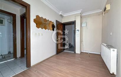 Atatürk Bulvarında Köşe Konumda Cadde Cepheli Satılık 3+1 Daire