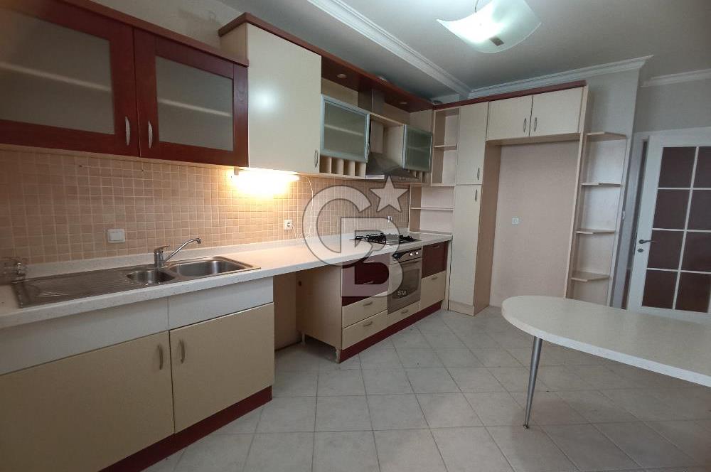 Park Manzarada Panoramik Şehir Manzaralı Satılık 180m2 3+1 Daire