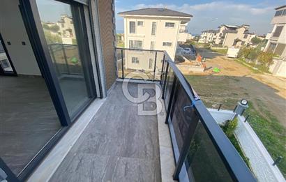 BURHANİYE İSKELE MAHALLESİNDE 4+1 TRİPLEKS VİLLA