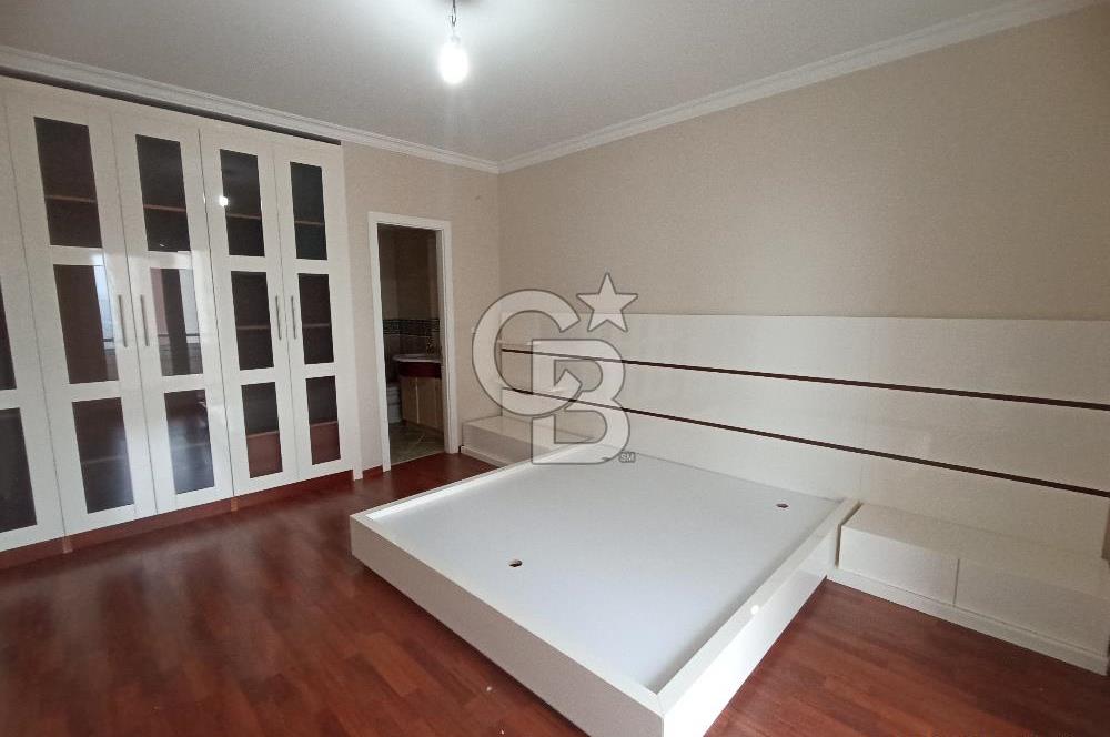 Park Manzarada Panoramik Şehir Manzaralı Satılık 180m2 3+1 Daire