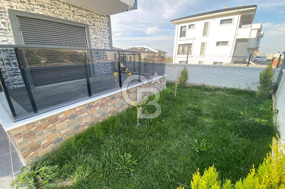 BURHANİYE İSKELE MAHALLESİNDE 4+1 TRİPLEKS VİLLA