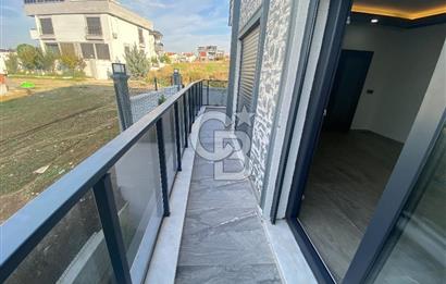 BURHANİYE İSKELE MAHALLESİNDE 4+1 TRİPLEKS VİLLA