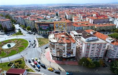 Atatürk Bulvarında Köşe Konumda Cadde Cepheli Satılık 3+1 Daire