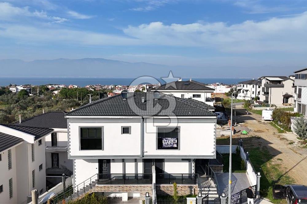 BURHANİYE İSKELE MAHALLESİNDE 4+1 TRİPLEKS VİLLA