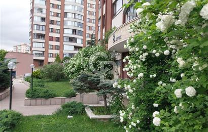 Park Manzarada Panoramik Şehir Manzaralı Satılık 180m2 3+1 Daire
