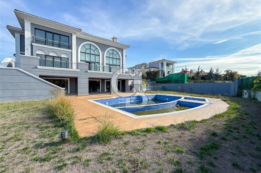 BÜYÜKÇEKMECE PELİCAN HİLL MALİKANELERİ FONTANA 9+2 SATILIK VİLLA