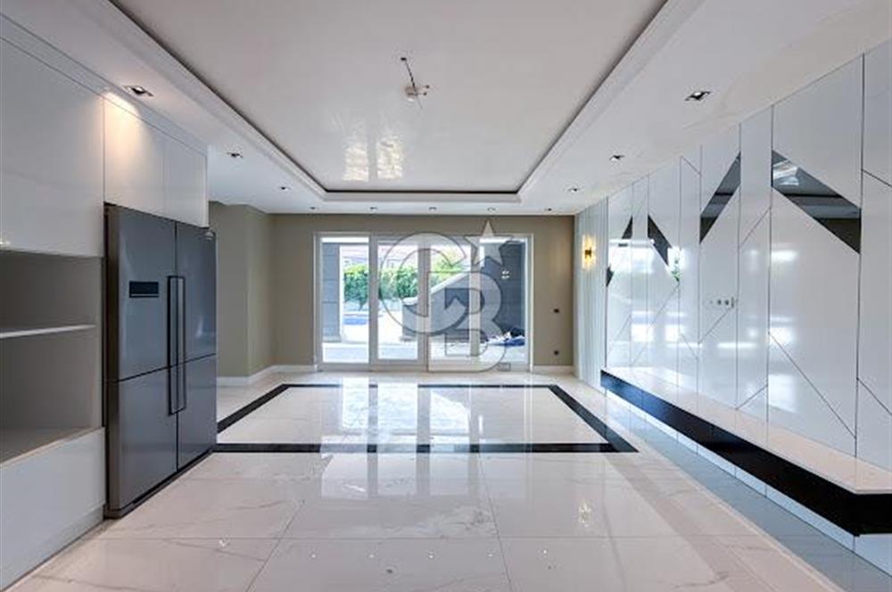 BÜYÜKÇEKMECE PELİCAN HİLL MALİKANELERİ FONTANA 9+2 SATILIK VİLLA