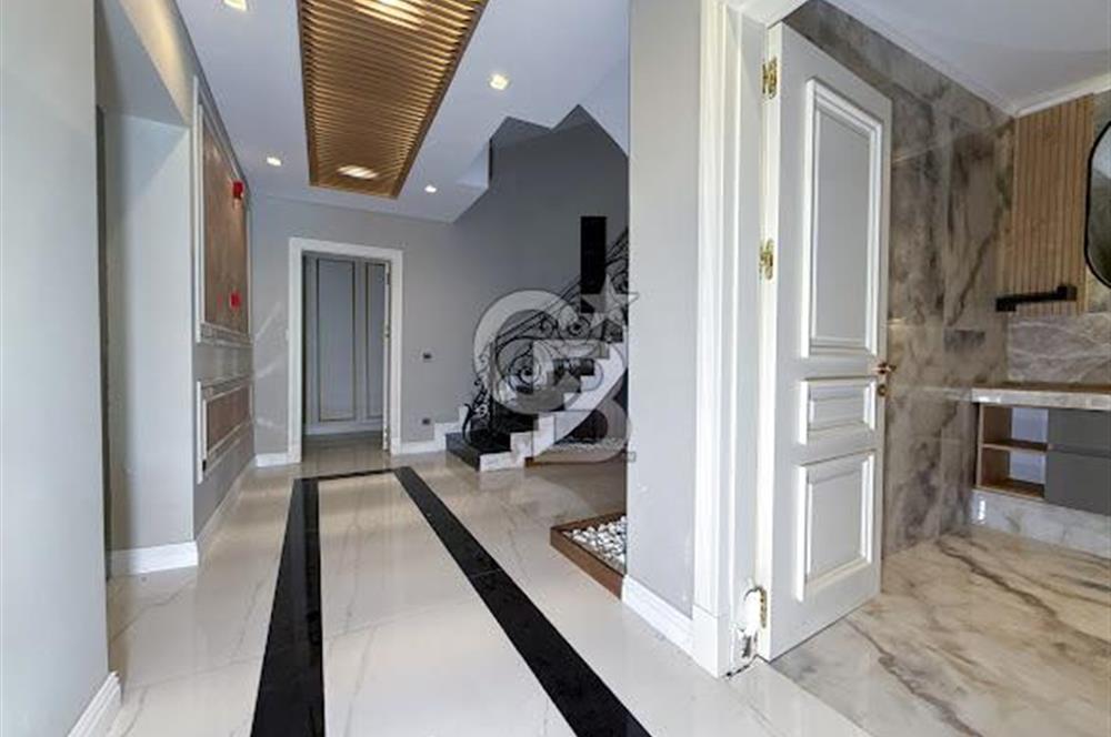 BÜYÜKÇEKMECE PELİCAN HİLL MALİKANELERİ FONTANA 9+2 SATILIK VİLLA