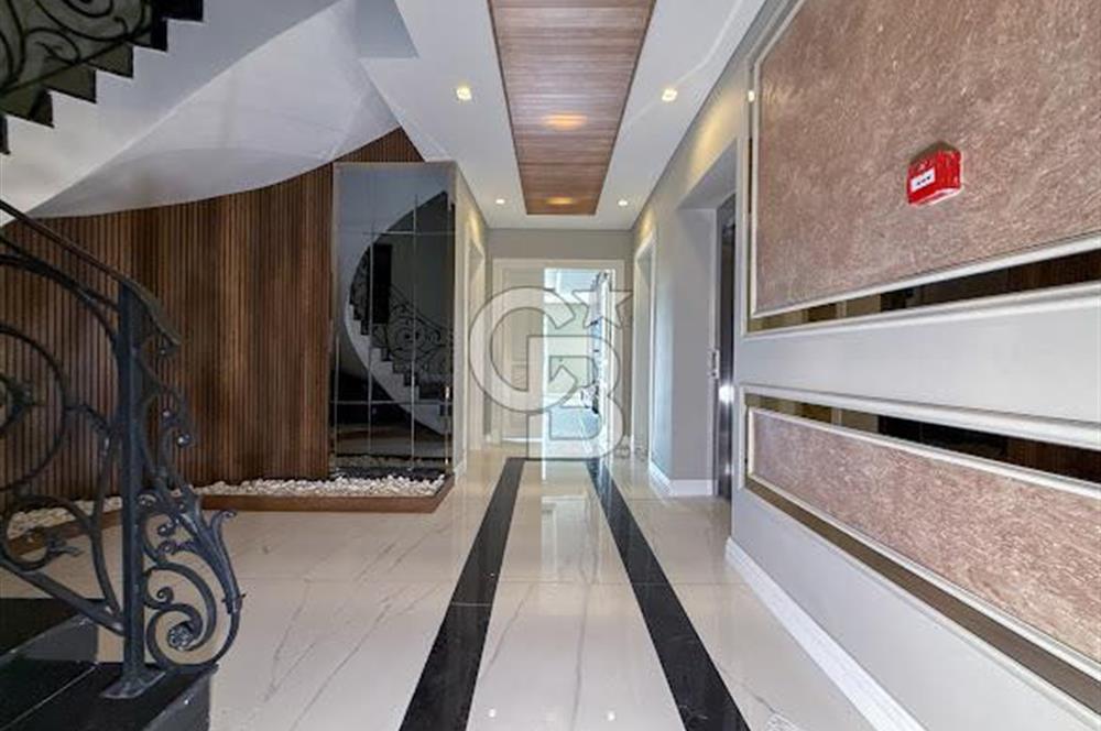 BÜYÜKÇEKMECE PELİCAN HİLL MALİKANELERİ FONTANA 9+2 SATILIK VİLLA