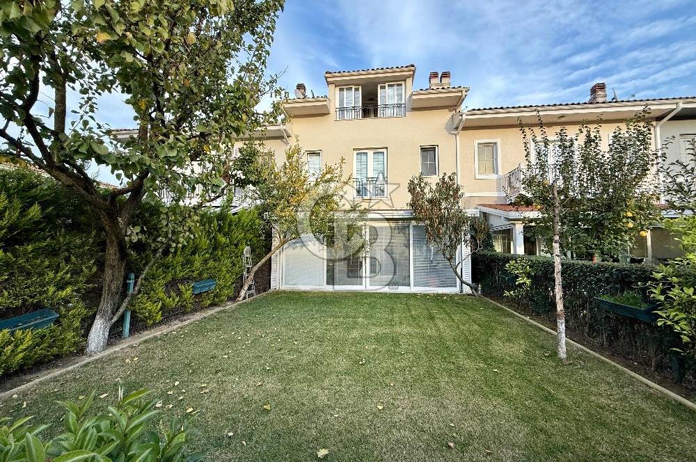 Ardıçlı Göl Evleri Satılık 4+1 Tripleks Göl Manzaralı Villa