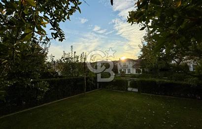 Ardıçlı Göl Evleri Satılık 4+1 Tripleks Göl Manzaralı Villa