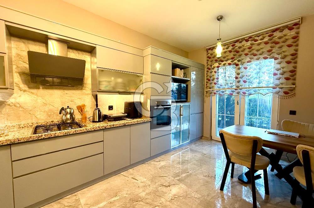 Ardıçlı Göl Evleri Satılık 4+1 Tripleks Göl Manzaralı Villa