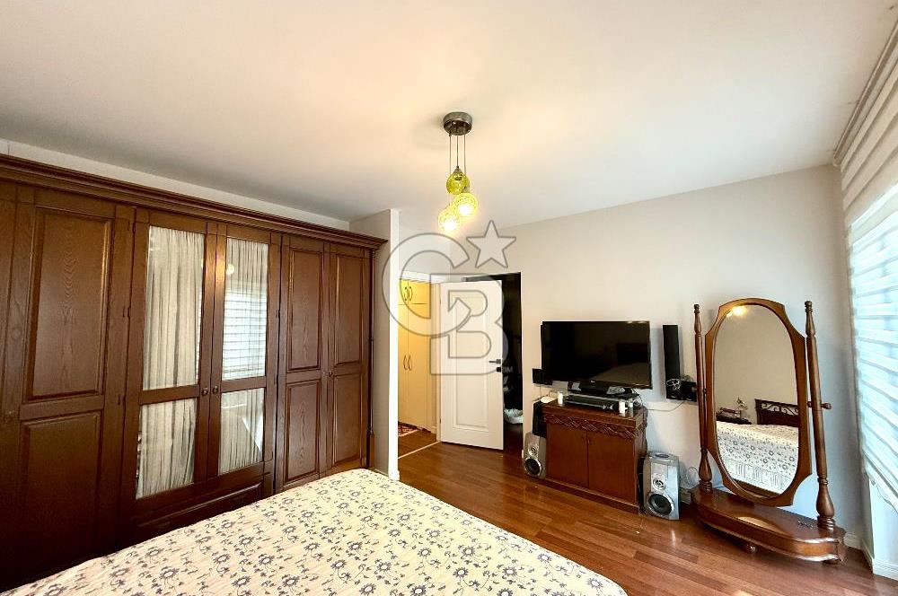 Ardıçlı Göl Evleri Satılık 4+1 Tripleks Göl Manzaralı Villa