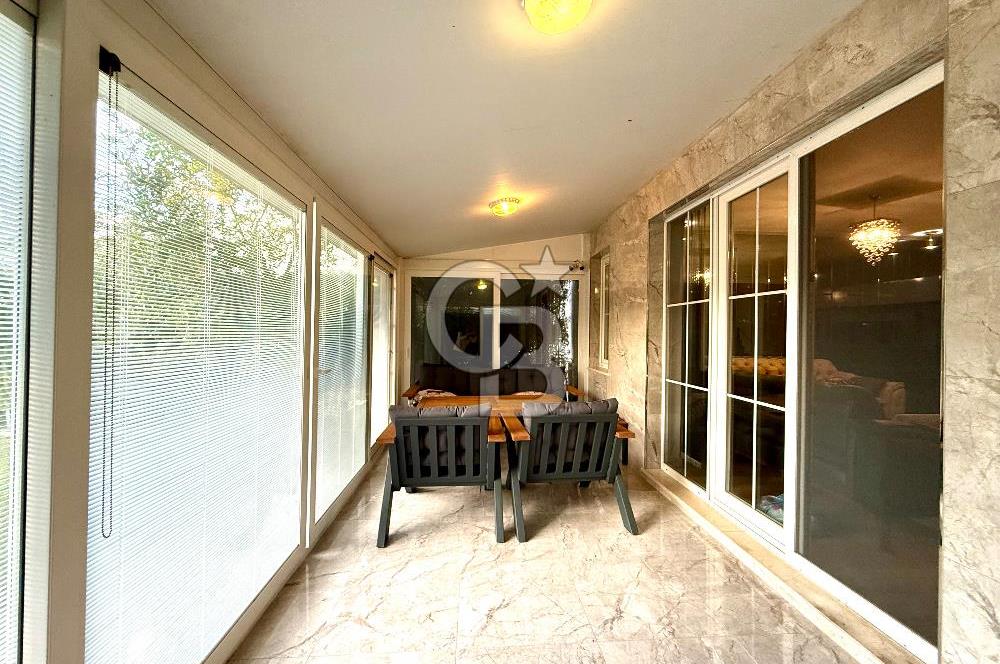 Ardıçlı Göl Evleri Satılık 4+1 Tripleks Göl Manzaralı Villa