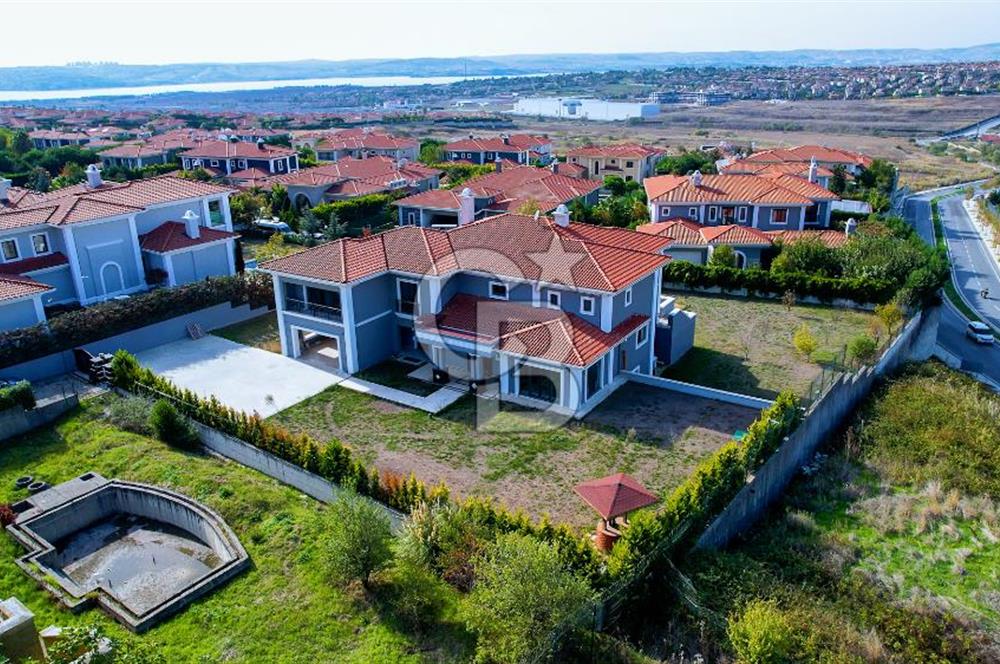 BÜYÜKÇEKMECE PELİCAN HİLL MALİKANELERİ FONTANA 9+2 SATILIK VİLLA