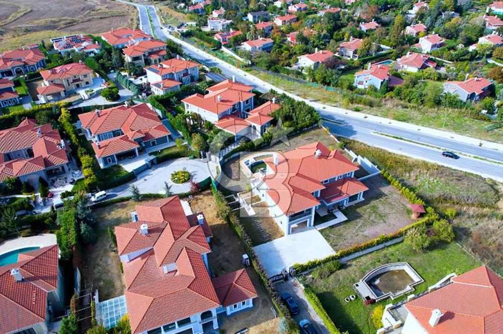 BÜYÜKÇEKMECE PELİCAN HİLL MALİKANELERİ FONTANA 9+2 SATILIK VİLLA
