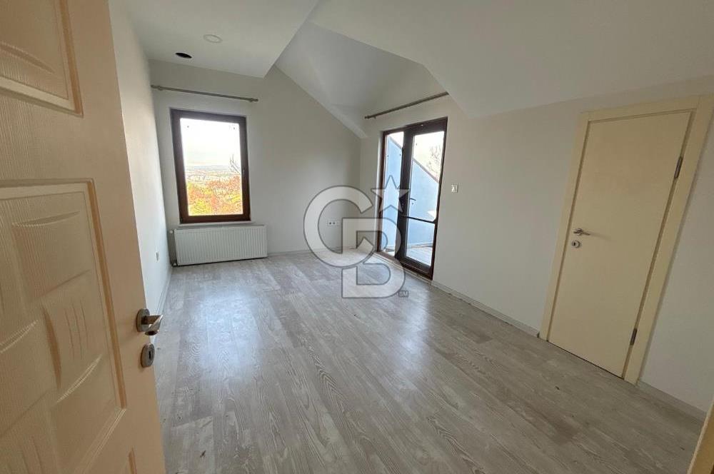 ÇANAKKALE MERKEZ SARICAELİ YAMAÇ EVLERİ SATILIK 8+1 VİLLA