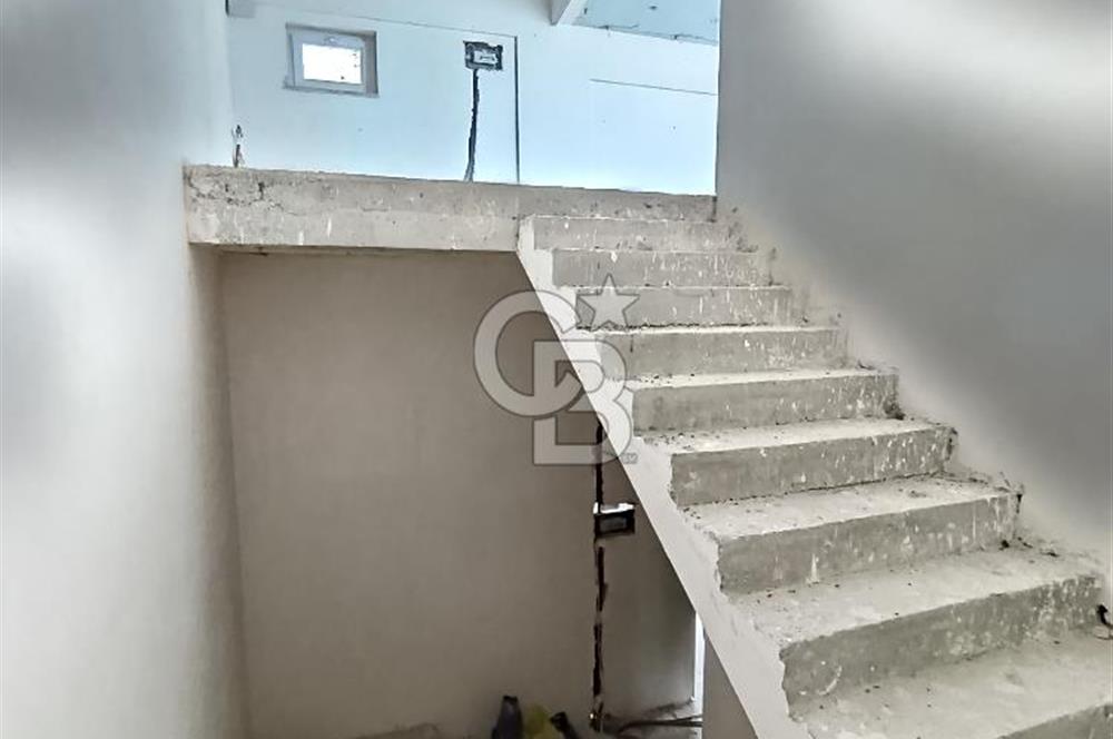 YAŞAMKENT MERKEZDE CADDE ÜZERİ İKİ KATLI KİRALIK DÜKKAN