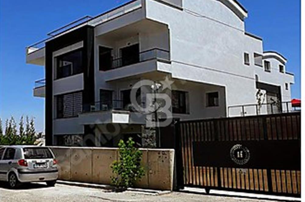 ALACAATLI DA BEYLER CADDESİNDE TİCARİ KİRALIK 8+3 VİLLA