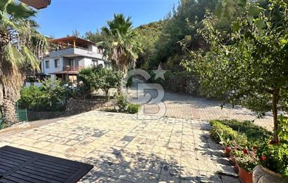 GEMLİK KURŞUNLU DA FULL DENİZ MANZARALI SATILIK 5+2 VİLLA