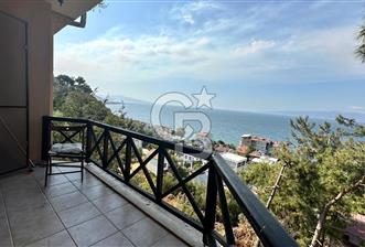 GEMLİK KURŞUNLU DA FULL DENİZ MANZARALI SATILIK 5+2 VİLLA