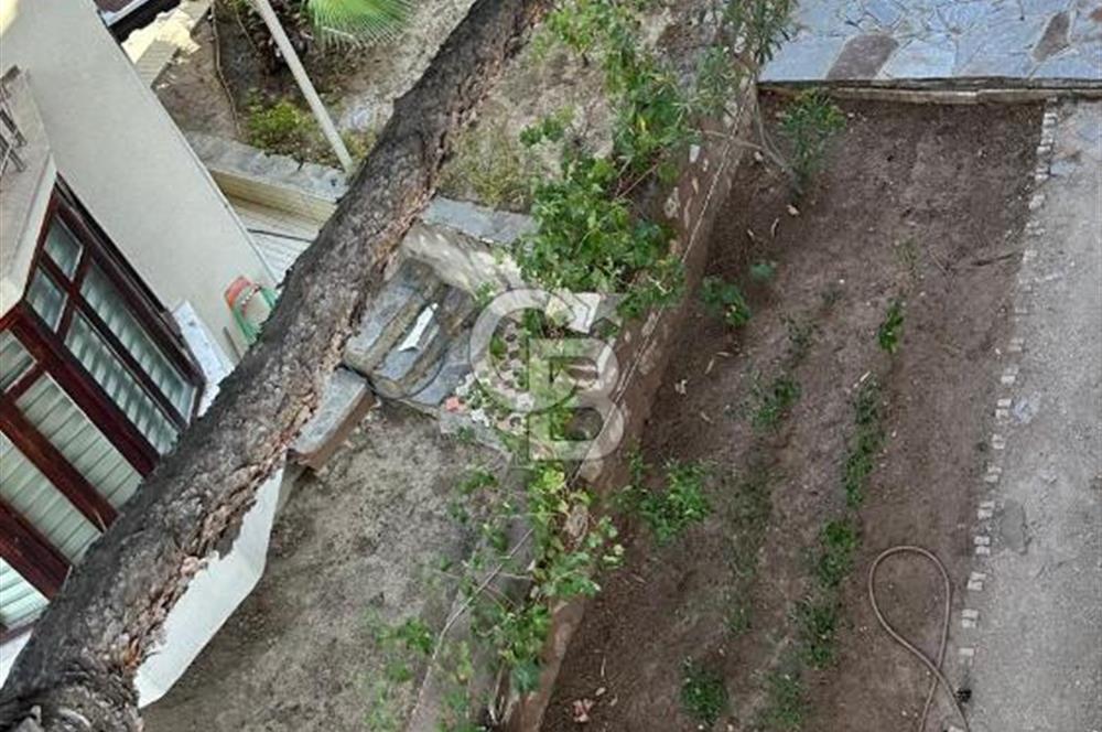 GEMLİK KURŞUNLU DA FULL DENİZ MANZARALI SATILIK 5+2 VİLLA