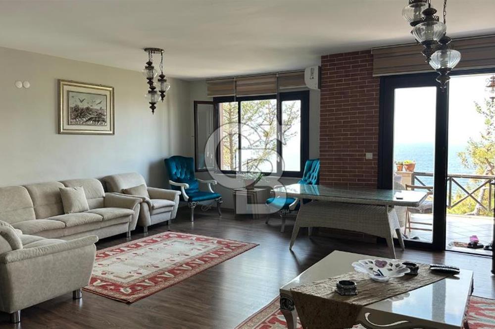 GEMLİK KURŞUNLU DA FULL DENİZ MANZARALI SATILIK 5+2 VİLLA