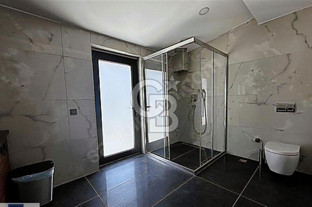 ALACAATLI DA BEYLER CADDESİNDE TİCARİ KİRALIK 8+3 VİLLA