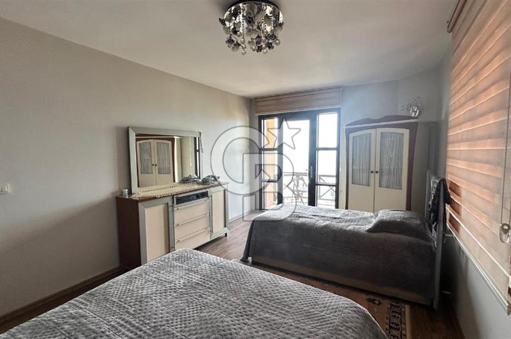 GEMLİK KURŞUNLU DA FULL DENİZ MANZARALI SATILIK 5+2 VİLLA