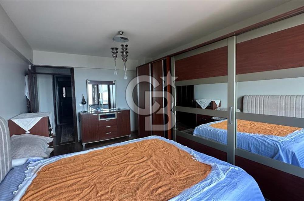 GEMLİK KURŞUNLU DA FULL DENİZ MANZARALI SATILIK 5+2 VİLLA