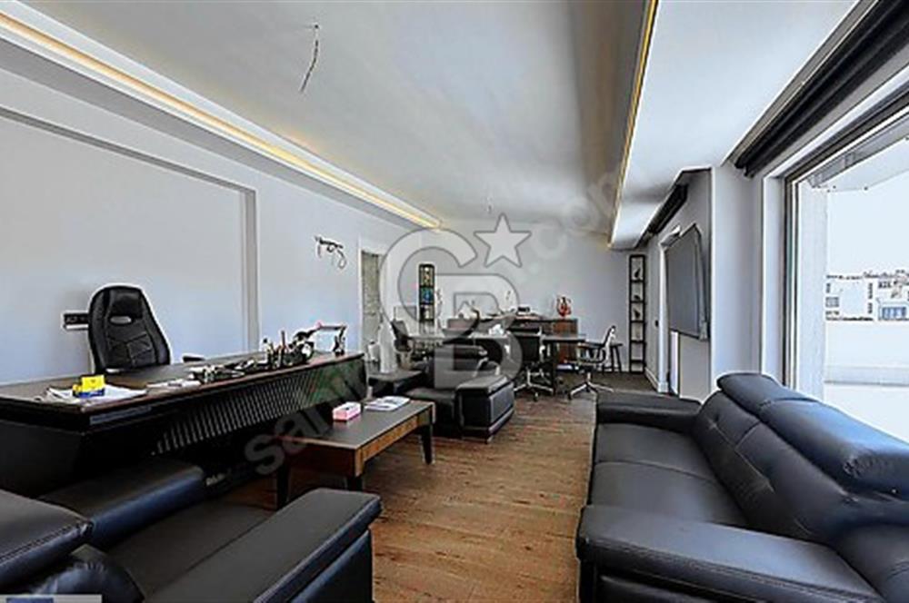 ALACAATLI DA BEYLER CADDESİNDE TİCARİ KİRALIK 8+3 VİLLA